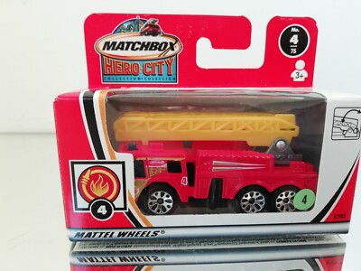 Matchbox Extending Ladder Fire Truck in Box 