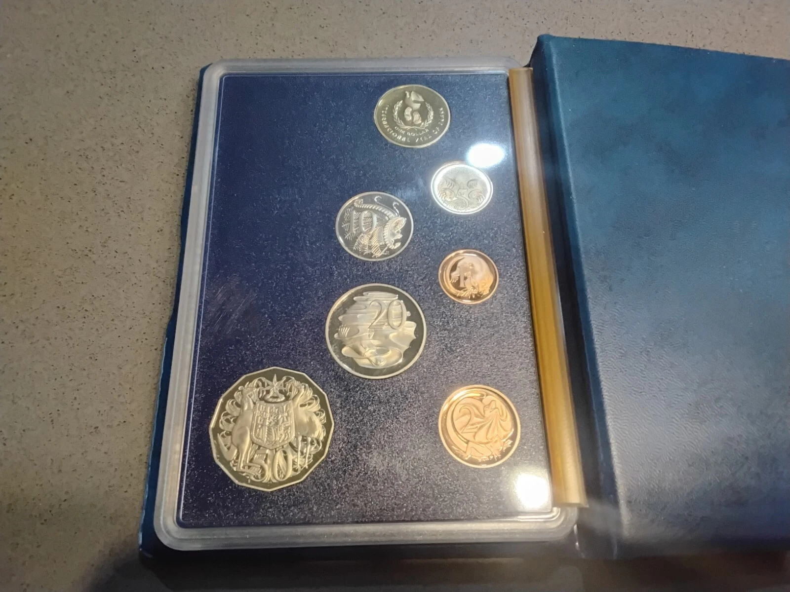 Picture 2 of 4