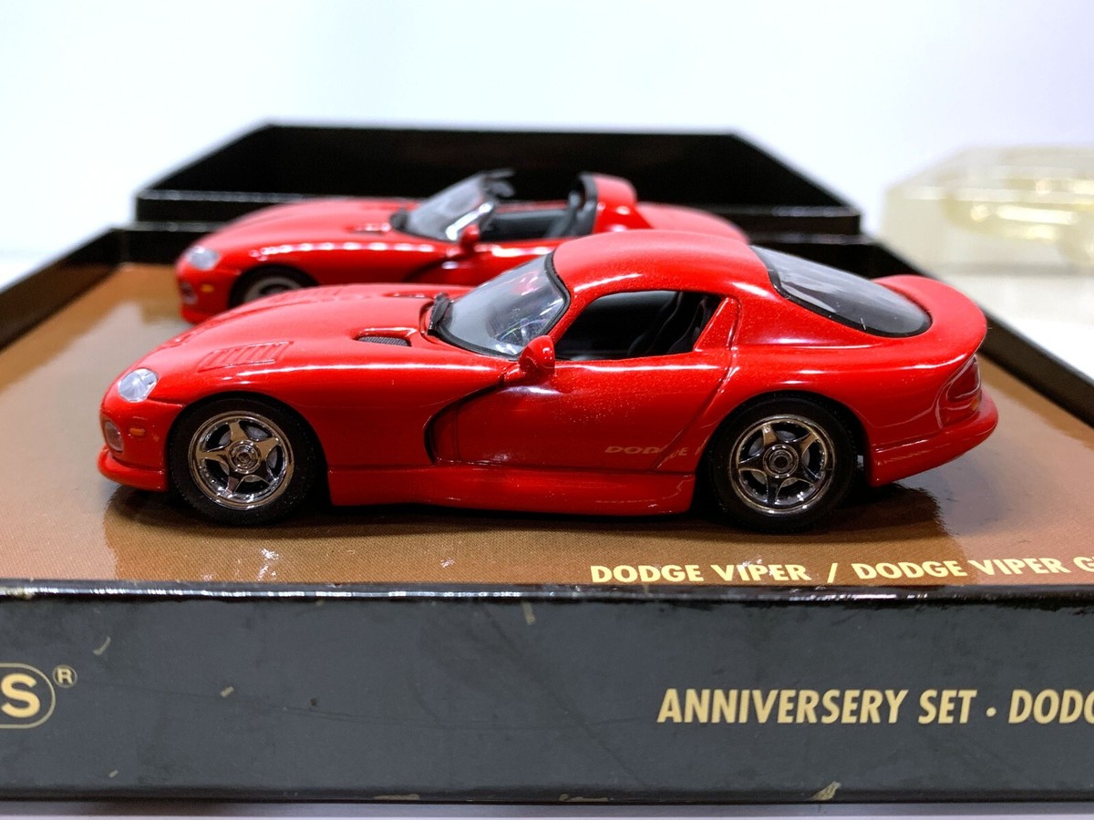 RARE RETIRED MINICHAMPS DODGE VIPER COUPE & CABRIOLET SET LIMITED