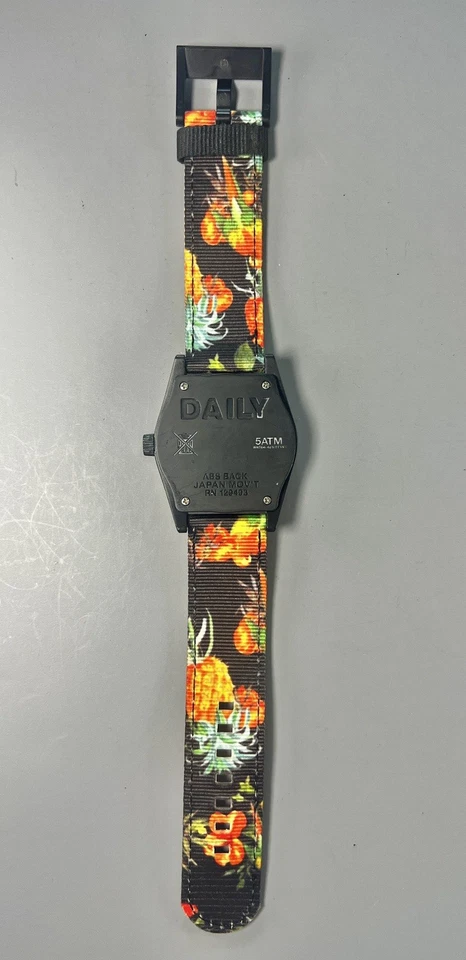 Reloj Neff Daily Piña Tropical Cuarzo 42mm Funciona Foto 3 de 4