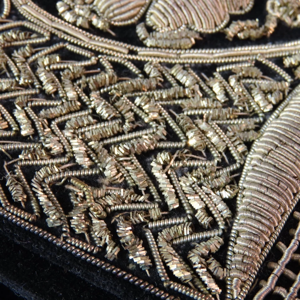 Bolso sin asas de terciopelo negro bordado alambre dorado Zari Zardozi DECORACIÓN PERSA de colección Foto 4 de 4