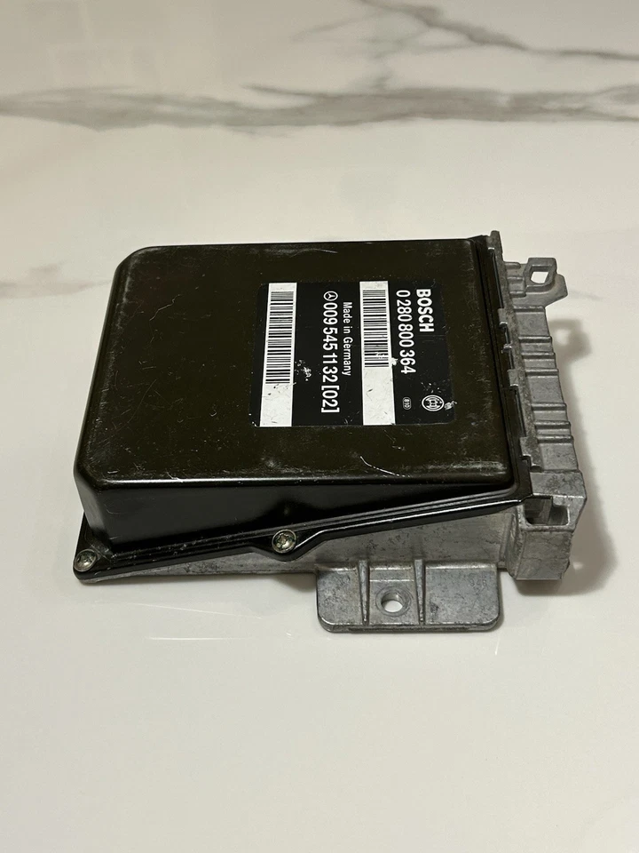 Mercedes Benz 300SE 300SEL W126 Engine Control Module ECU ECM 0095451132 Tested - Image 2 of 4