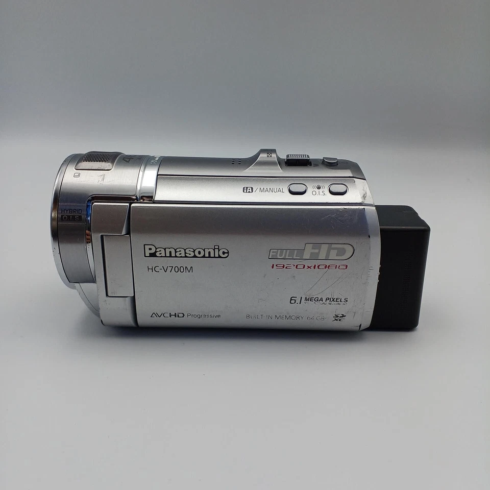 Panasonic HC-V700M Full HD Video Camera 64GB Memory 21x Optical Zoom - Image 2 of 4