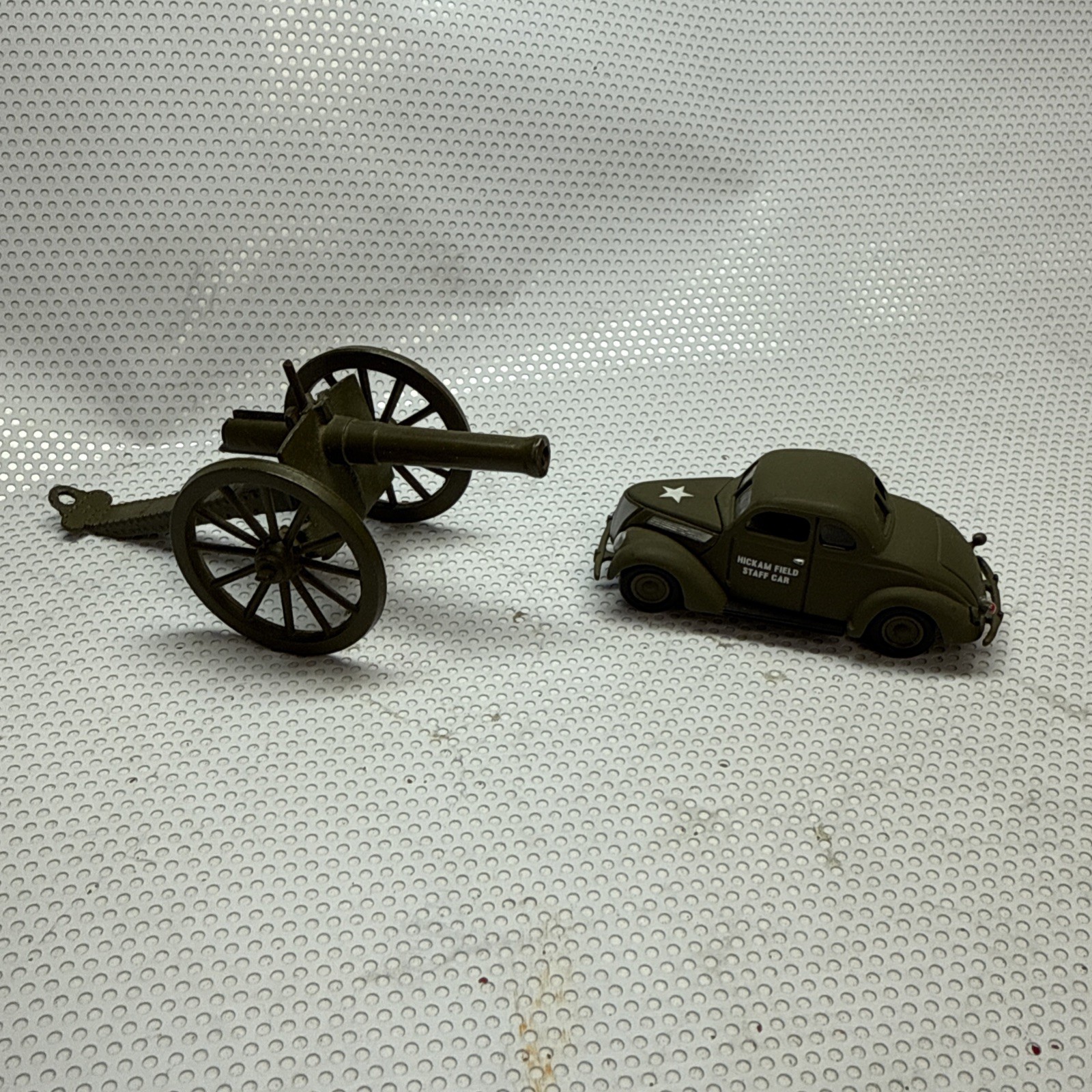 Picture 1 of 8