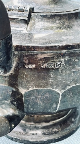 Collectable Tea Pot Sterling Silver J W Tiptaft & Son Ltd, 1931 Year Hallmarked - Picture 8 of 20
