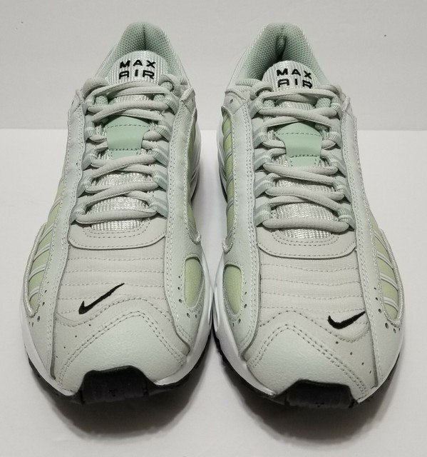 nike tailwind spruce aura