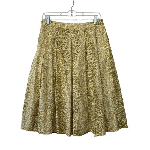 Talbots Pleated A-line, full flow skirt with hidden pockets. Women’s size 4