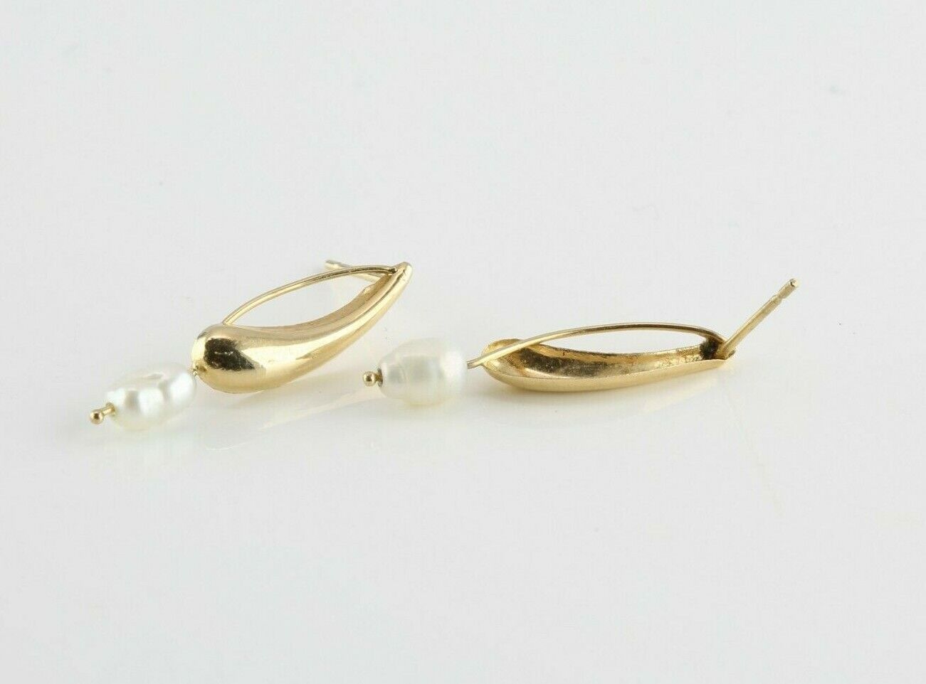 14K Yellow Gold Freshwater Pearl Post Earrings - image 3