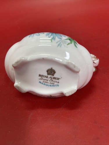 Vintage Royal Albert Cream & Open Sugar Set 2 - Picture 11 of 13