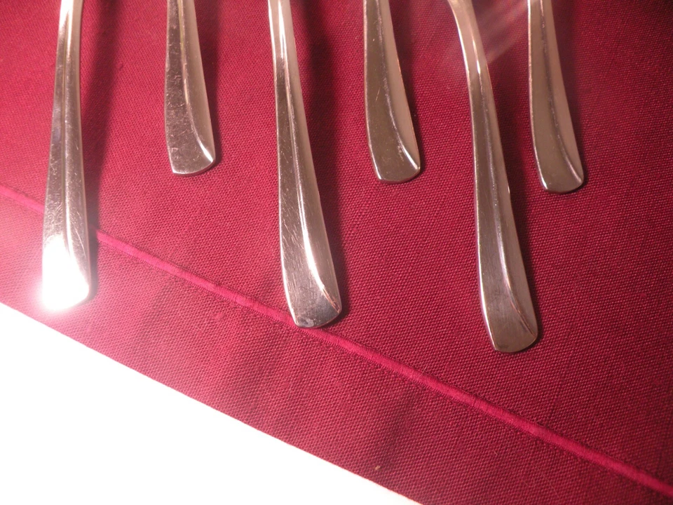 6 Place Oval Soup Spoons J A Henckels Villa Bella Stainless Steel Flatware 7 3/8 - Image 4 of 4