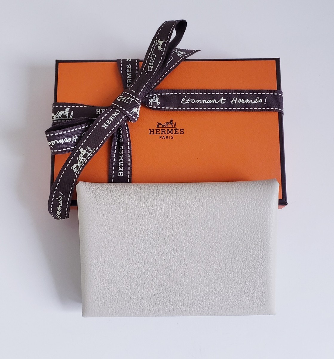 HERMES HERMÈS CALVI DUO COMPACT CARD HOLDER EVERCOLOR BETON