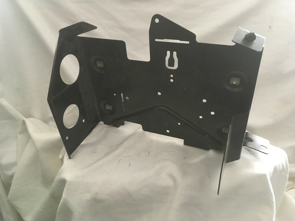 Mb Collection Halter Mercedes Benz W210 S210 Halter A2108205314 für CD-Wechsler Bose Sound ...
