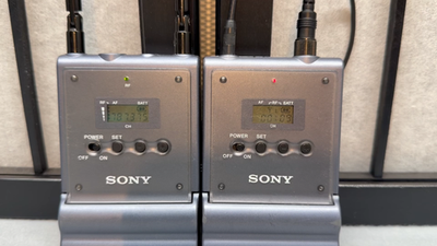 Sony UTX-B1 URX-P1 Wireless Lavalier Mic Kit w/ Mic & Cable Block