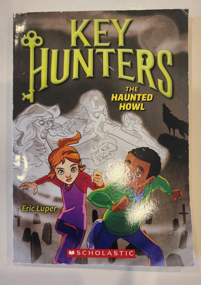 Kids Graphic Books Random Mix Children Teens Illustrated.  10 Book Lot - Image 4 of 4