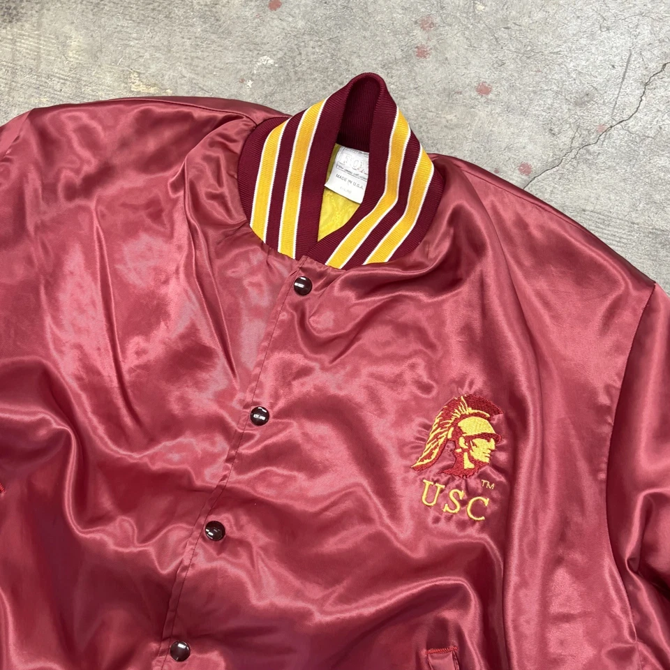 Vintage Rare NCAA USC Trojans Maroon Satin Bomber Jacket Men’s XL MINT Fox Sport - Image 2 of 4