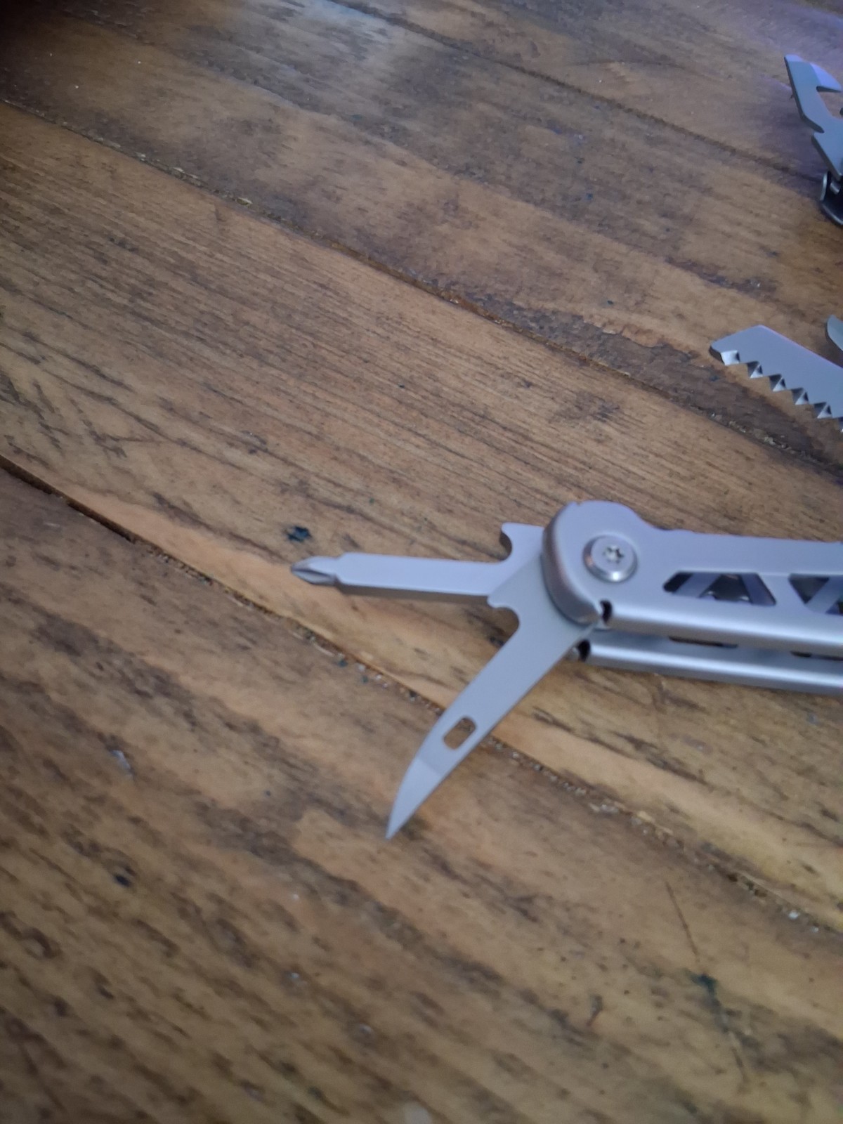 Ascent 15 in 1 Multitool Handymans Best Tool %100 stainless steel 