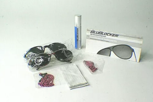 Vintage (2) Original BLUBLOCKER Ladies Sunglass Kit New Never Worn c1 
