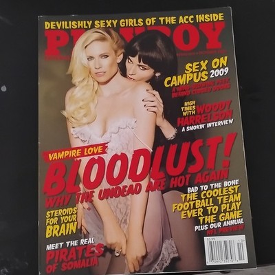 Playboy Magazine October 2009 Bloodlust Vampire Love Sex Campus Woody Harrelson