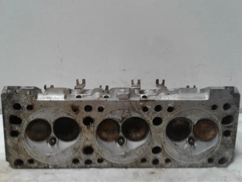 Culata 197 Chevy Celebrity 3.1L motor V6 lado derecho 10048651 Foto 4 de 4