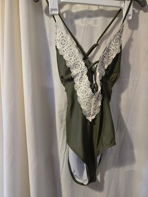 CUPSHE Women's Size Med Olive Green One-Piece Swimsuit Sexy Bathing Suits- NWT