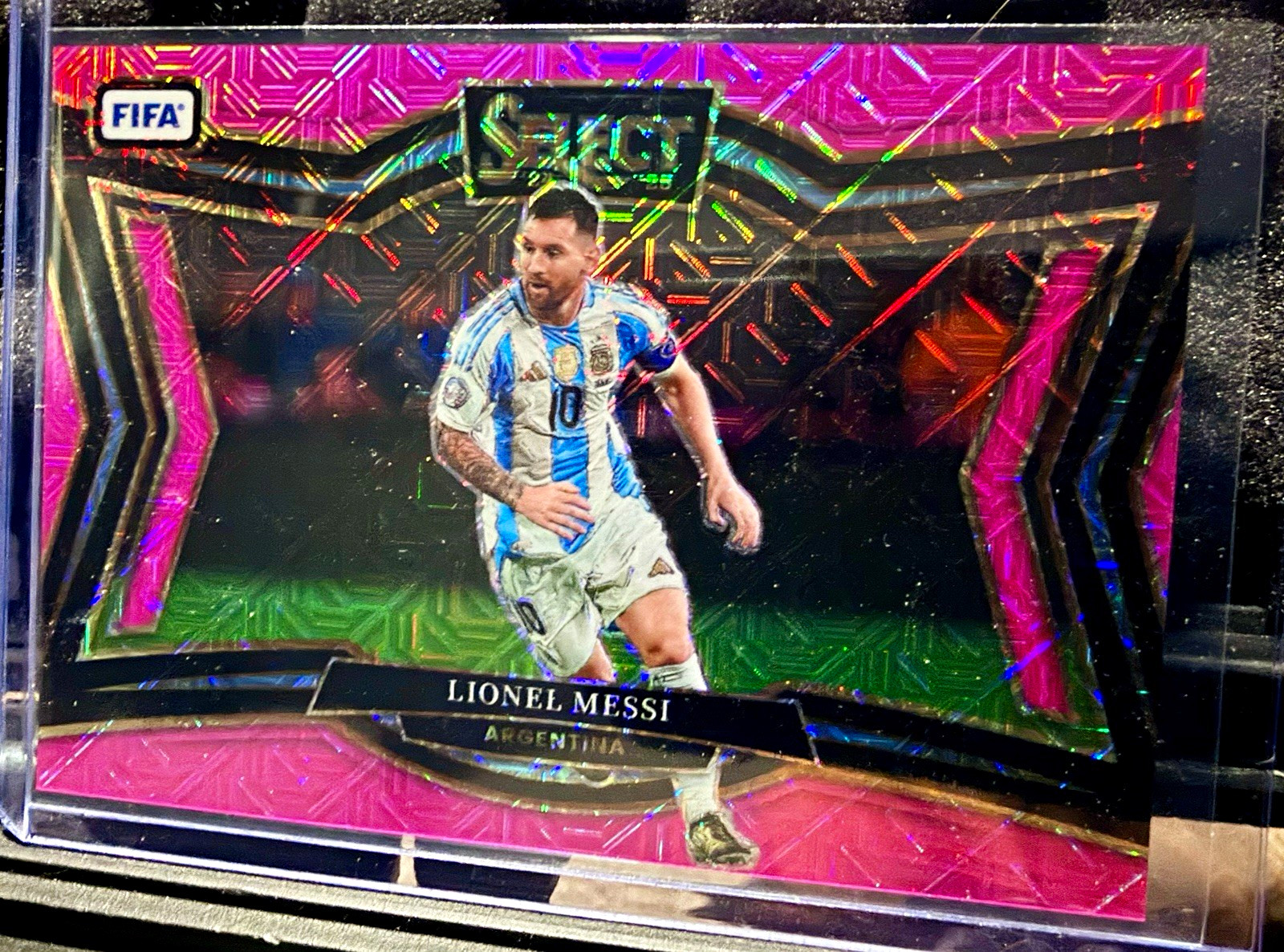 Panini Select FIFA Lionel Messi Argentina Field Level #244 Pink Mojo Prizm /299 view 1