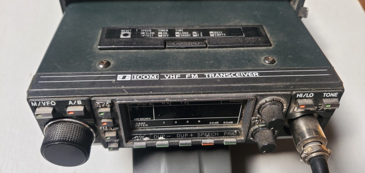 ICOM  VHF TRANSCEIVER AM-3D 珍品 ICOM VHF TRANSCEIVER AM-3D 珍品 ICOM IC-V8000 ICOM IC-V8000