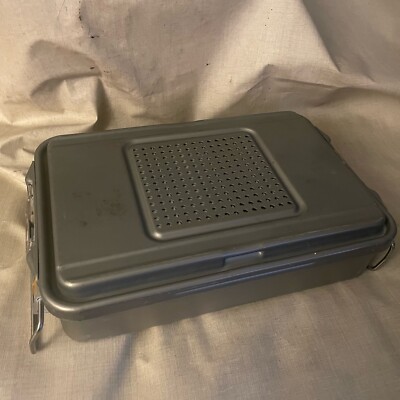 V MUELLER GENESIS METAL MEDICAL EQUIPMENT STERILIZATION CASE CONTAINER