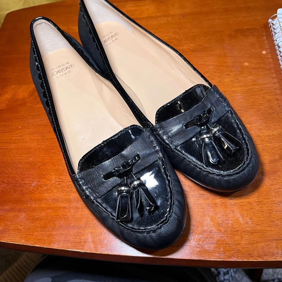 Circa Joan & David Black Patent Leather Tassel Loafers Classic Flat Shoes - Image 4 of 4