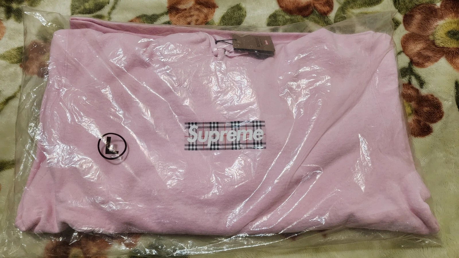 Sweat à capuche Supreme Burberry Box Logo   Rose clair   SS22   Neuf SCELLÉ   Large