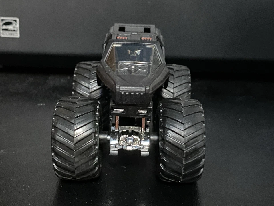 风火轮 Monster Jam 2016 Soldier Fortune 黑色行动 1: 64 比例特技坡道 — 第 2/4 张图片