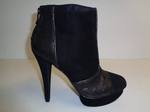 bcbg shoes boots