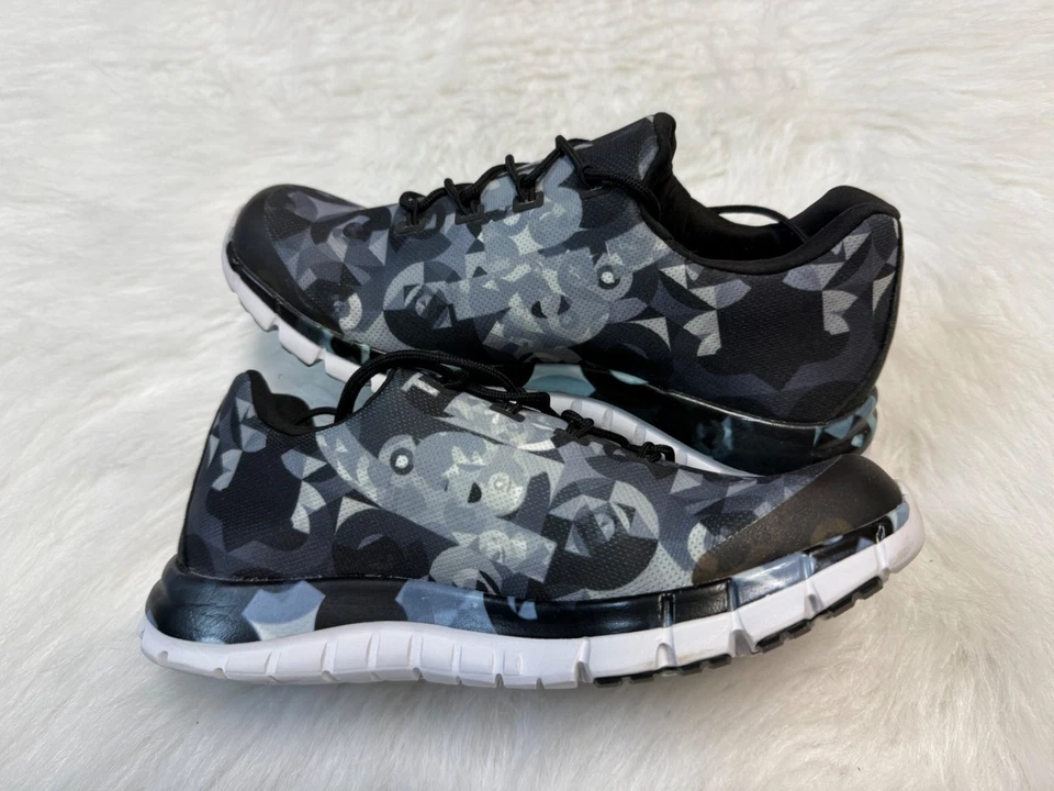 VERY RARE Reebok Z Pump Fusion AG Black Grey White Size 7.5 Shoes V66745 - Image 2 of 4