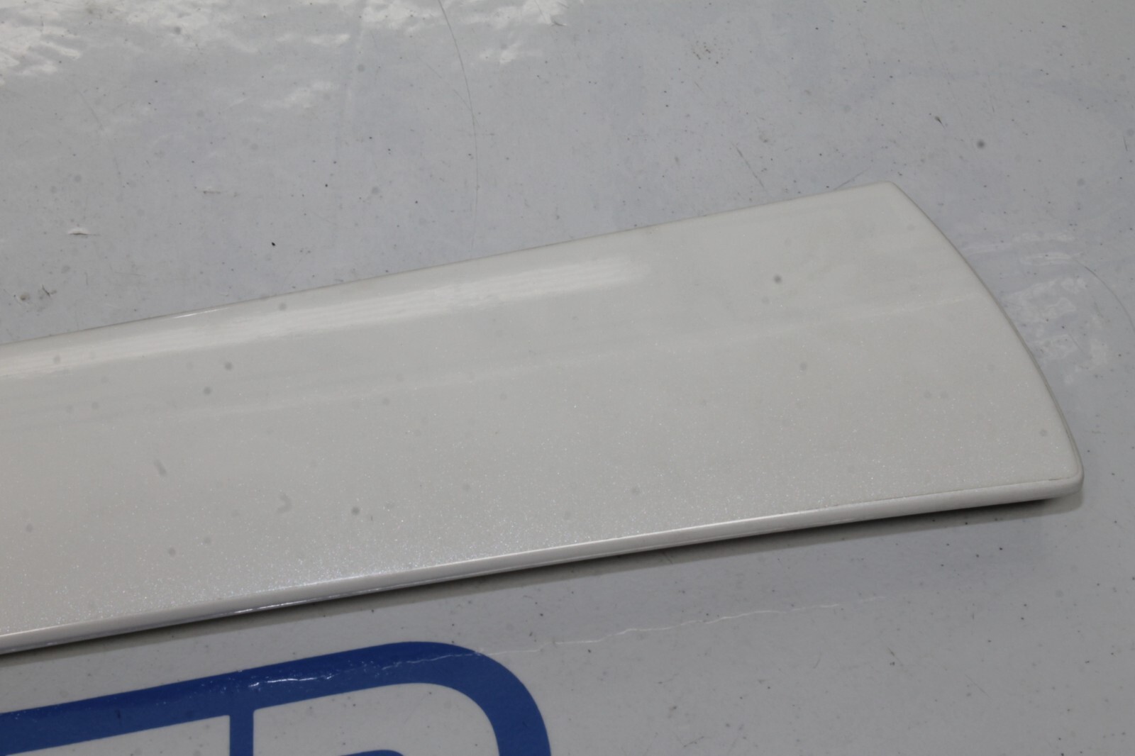12-14 MCLAREN MP4-12C 12C 570 650 OEM LH LEFT DRIVERS EXTERIOR A PILLAR WHITE