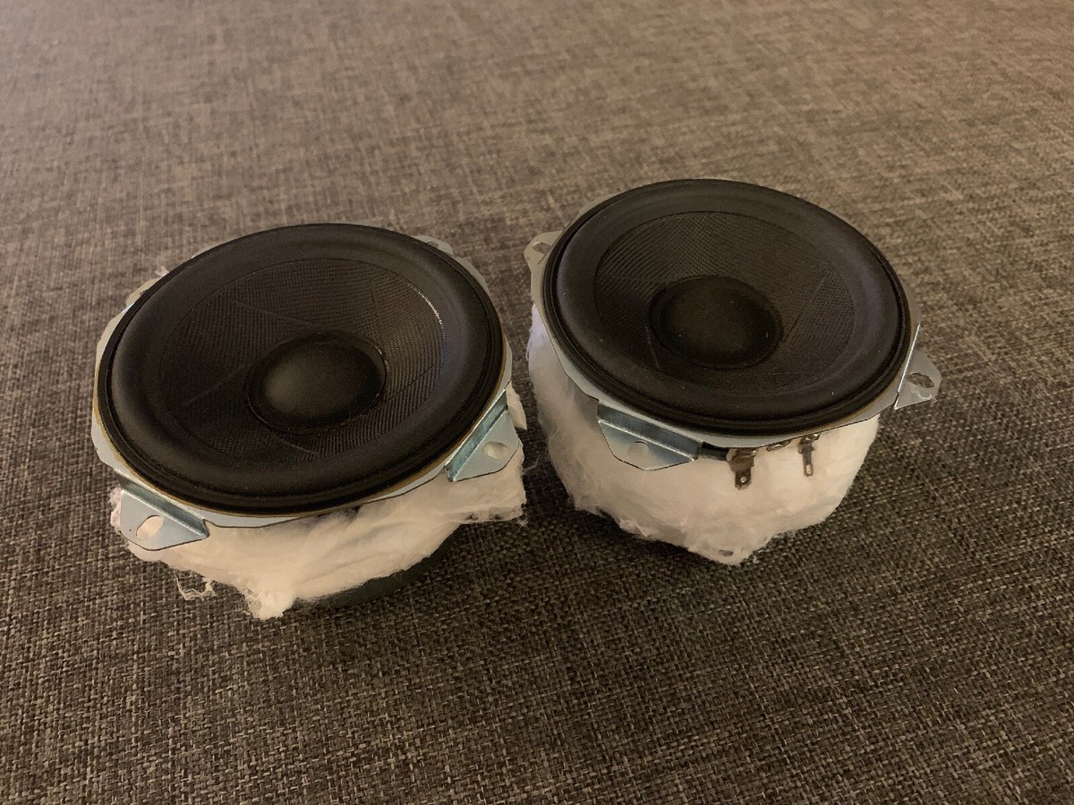 Genuine Bowers & Wilkins Zeppelin 1st Generation Sides