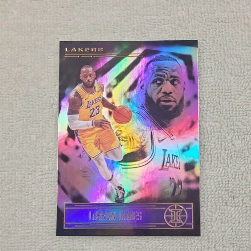 2020 Panini Illusions Basketball Trophy Collection Yellow LeBron James #101 PSA 9