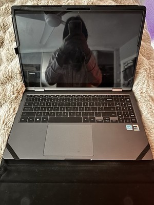 Samsung Galaxy Book3 360 15.6'' AMOLED Laptop - i7 1360P 16GB 512GB SSD