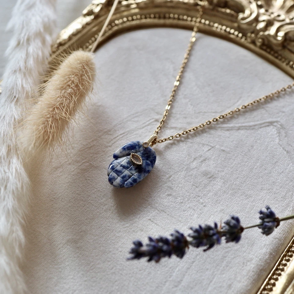 Collar Oro Hamsa Mal de Ojo, Colgante Piedra Sodalita Azul, Joyería Hecha a Mano Foto 3 de 4