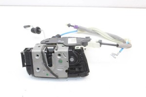 MERCEDES-BENZ B W246, W242 Türschloss hinten links A2047303535 1.80 32787875