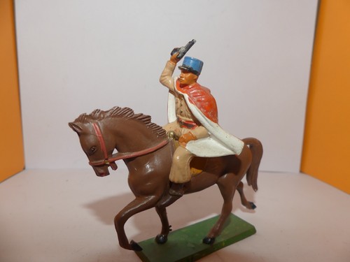 FIGURINE STARLUX CAVALIER LÉGIONNAIRE TUNIQUE ROUGE KEPI BLEU PISTOLET - Picture 2 of 3