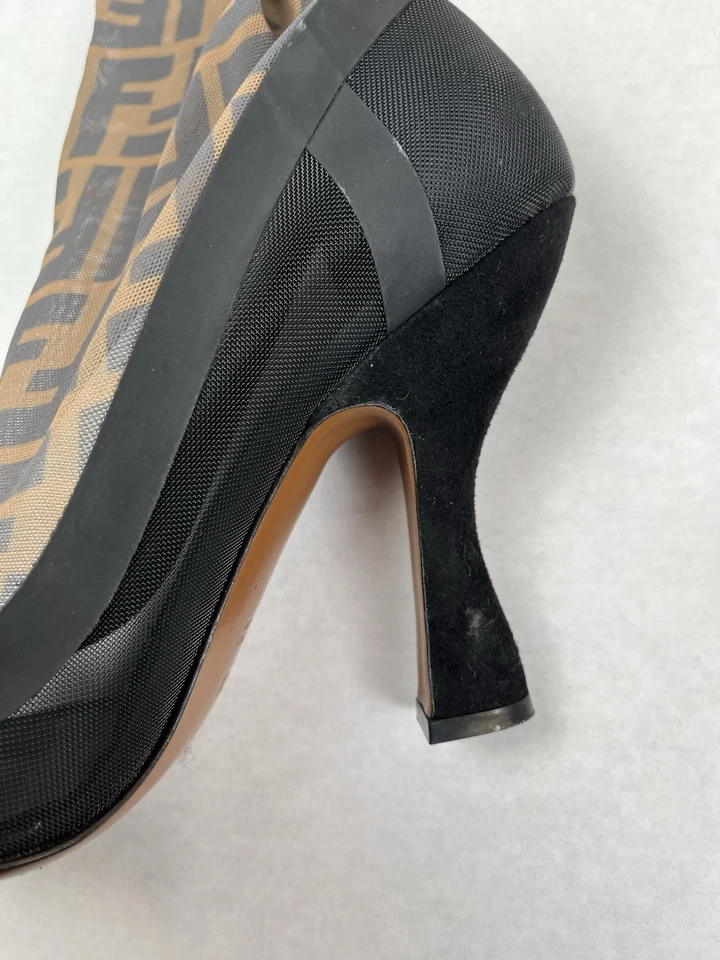 Fendi 黑色/米色 Zucca 网眼布和织物 Colibri 及膝靴 40 码 — 第 4/4 张图片