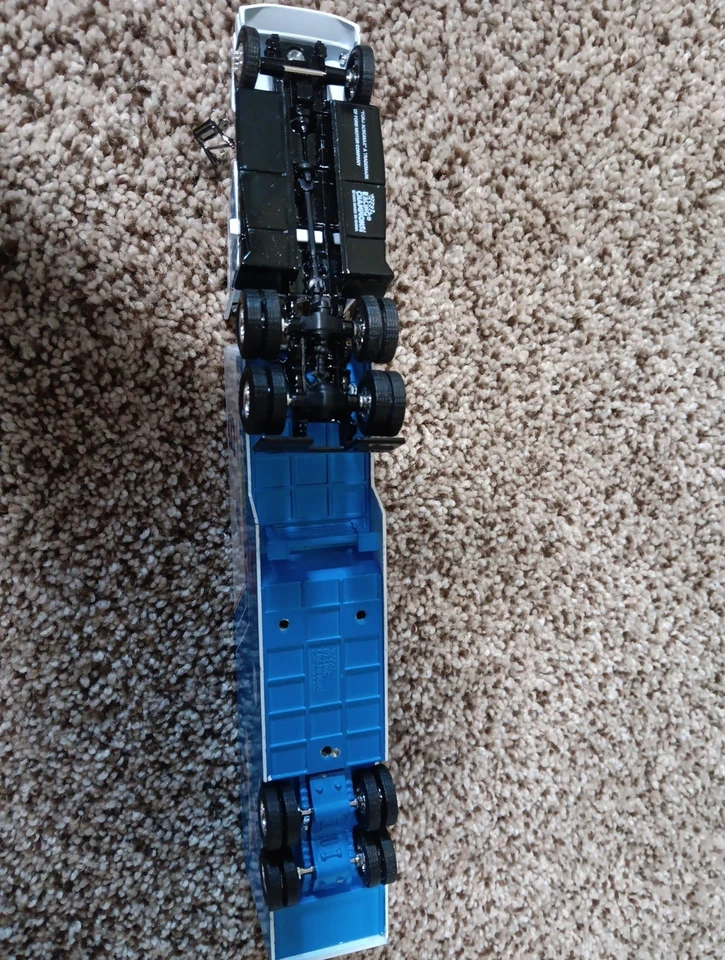 Remolque para carros Racing Champions Raybestos escala 1/64 #8 Sterling Marlin Foto 4 de 4