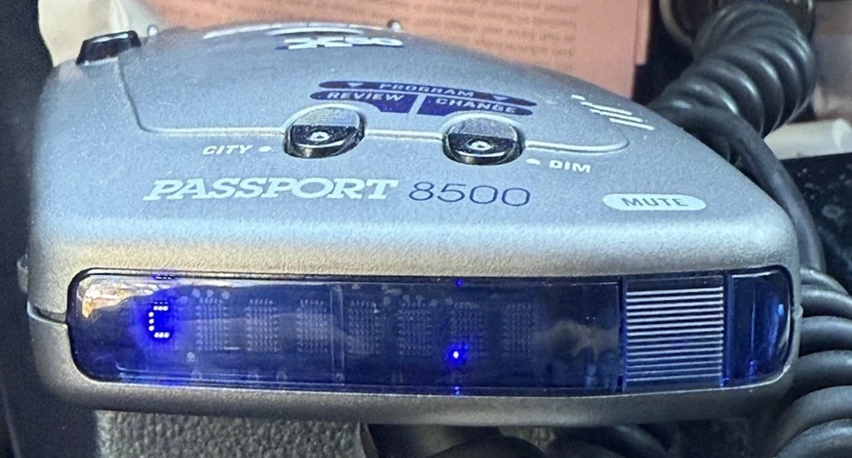 Escort Passport 8500 X50 Blue Display Radar Laser Detector Complete Case Tested - Image 4 of 4