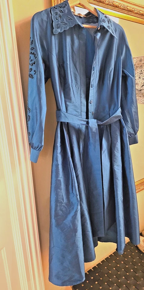 Vestido Camisa Rickie Freeman para Teri Jon Tafetán Cuello Ojales, Manga Azul Talla 8 $ Foto 3 de 4