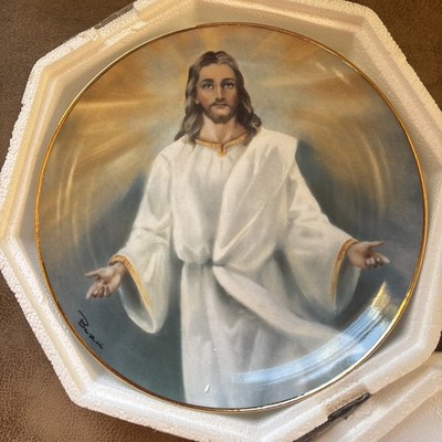 VTG collector plate features the ''He is Risen'' artwork by artist Barzoni. NOS