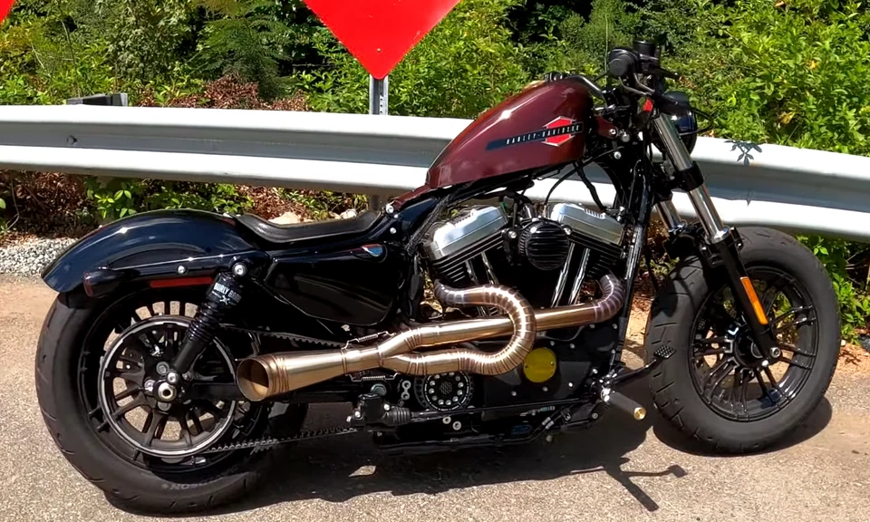 2 en 1 escape personalizado Harley Davidson Sportster 883 1200 Forty-Eight - Imagen 3 de 4