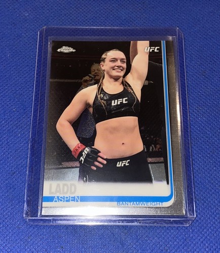 Lotto 2019 Topps UFC #31 Aspen caricato scheda cromata e foto sexy - Foto 3 di 5