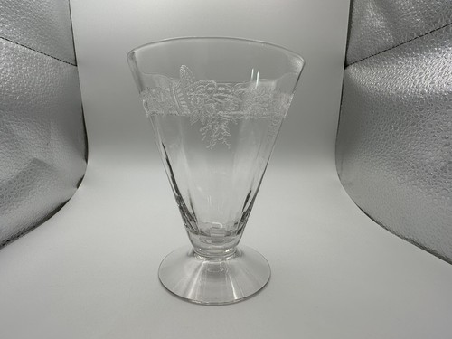 4 Footed Etched Floral Basket Parfait /Iced Tea Paneled Glass Tumbler Vintage - Picture 3 of 11