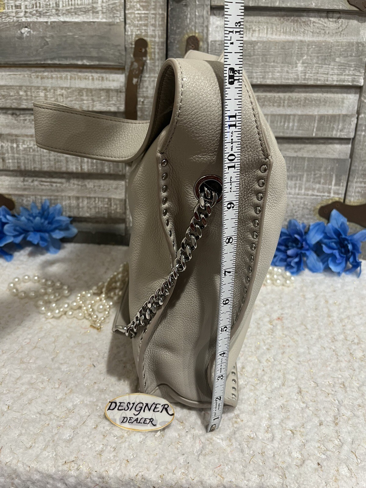 Authentic MICHAEL KORS Astor Messenger Shoulder B… - image 8