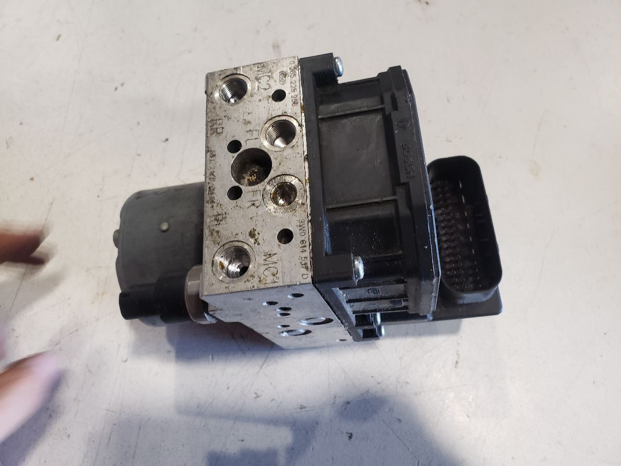 ABS Anti Brake Lock System - 2005 Bentley Continental GT Coupe - OEM  0265950115