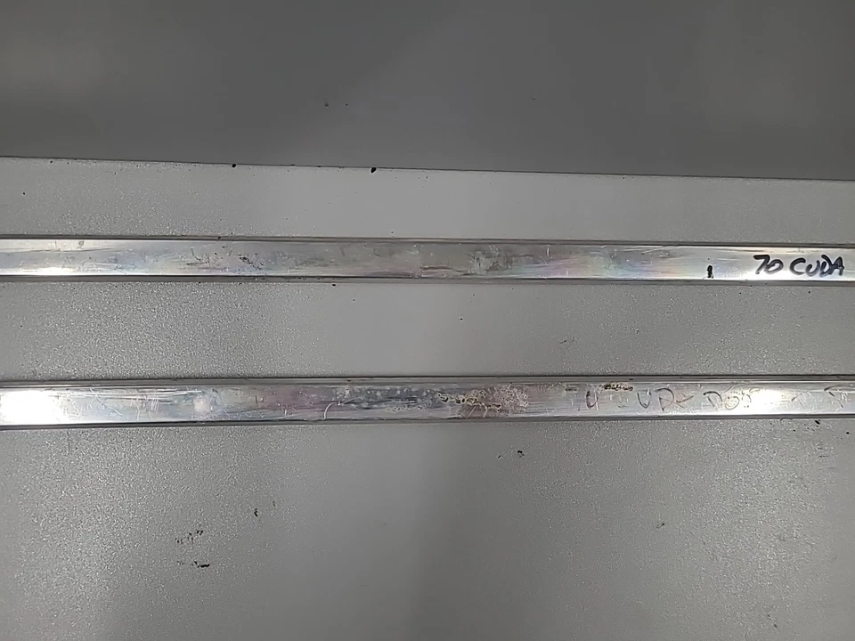 Moldura de moldura de cinturón de puerta Mopar 1970-74 Plymouth Cuda Foto 3 de 4